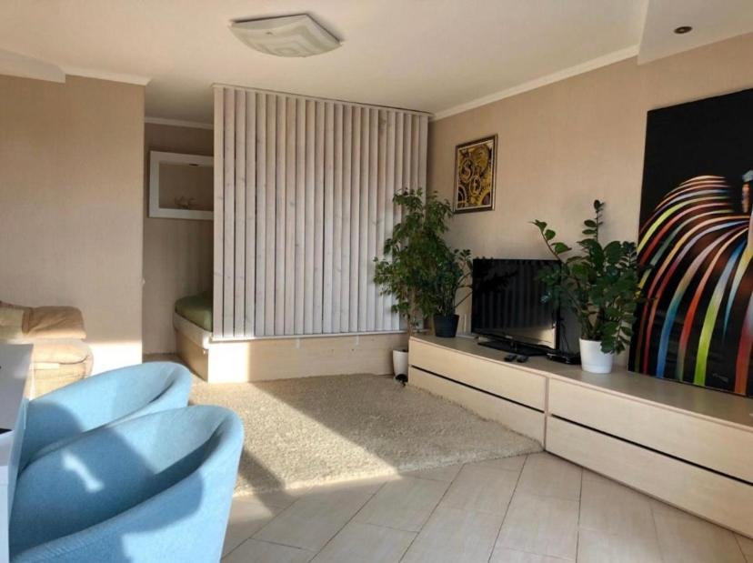 Apartment In The Center Tcherkassy Extérieur photo