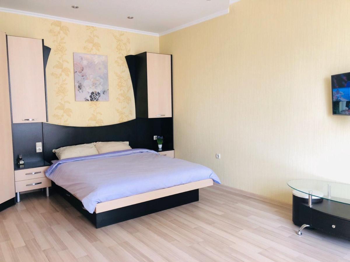 Apartment In The Center Tcherkassy Extérieur photo
